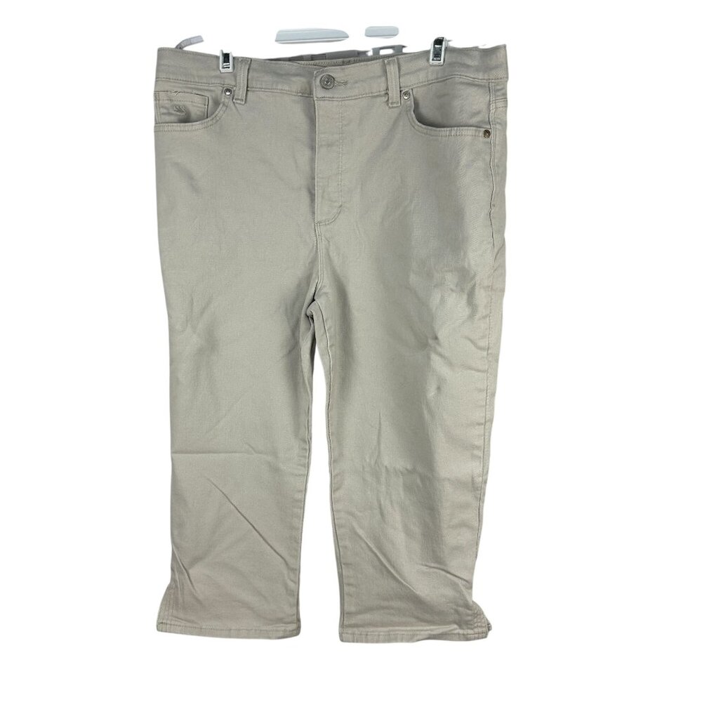 Gloria Vanderbilt Amanda All Around Slimming Beige Capri Pants Size 14